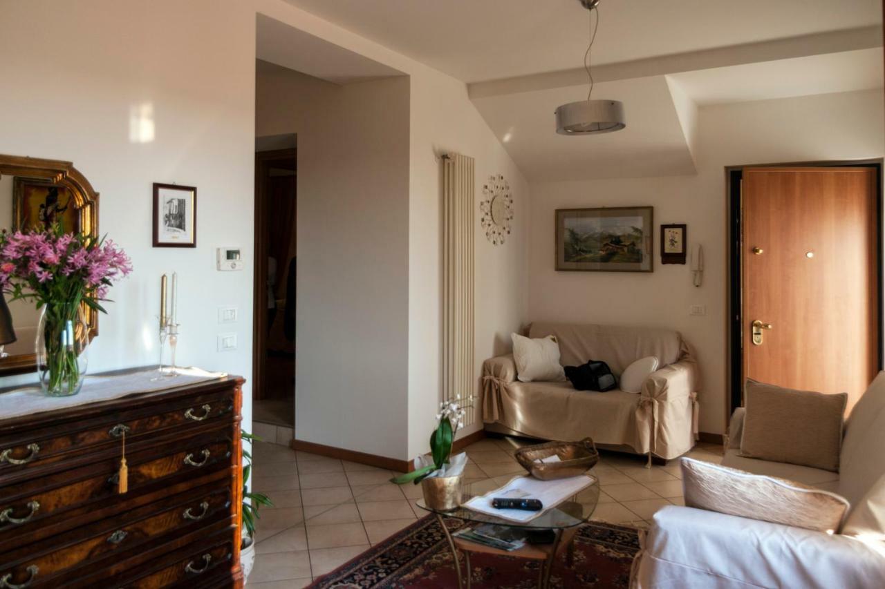 Casa Del Sole Appartamento N° 2 White And Gold Room Gavardo Exteriér fotografie
