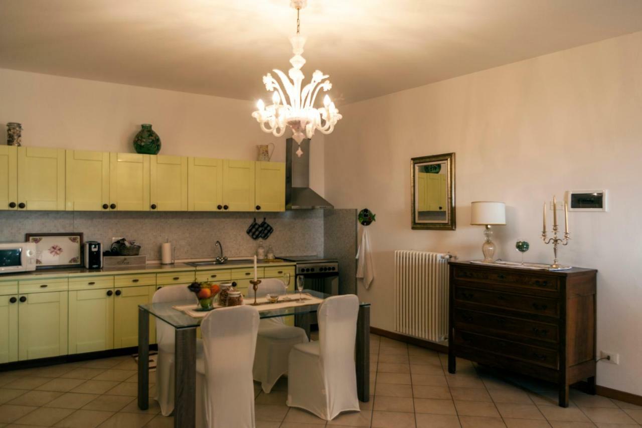 Casa Del Sole Appartamento N° 2 White And Gold Room Gavardo Exteriér fotografie