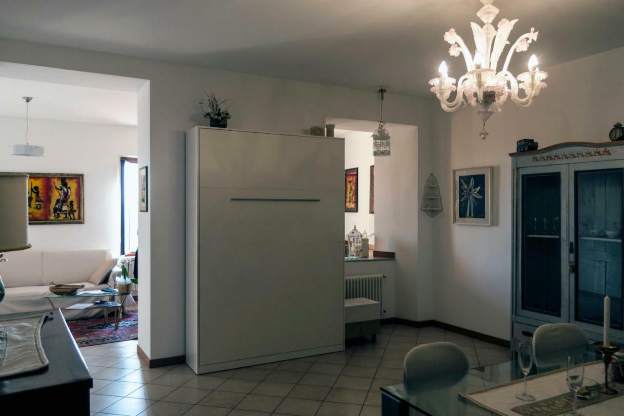 Casa Del Sole Appartamento N° 2 White And Gold Room Gavardo Exteriér fotografie