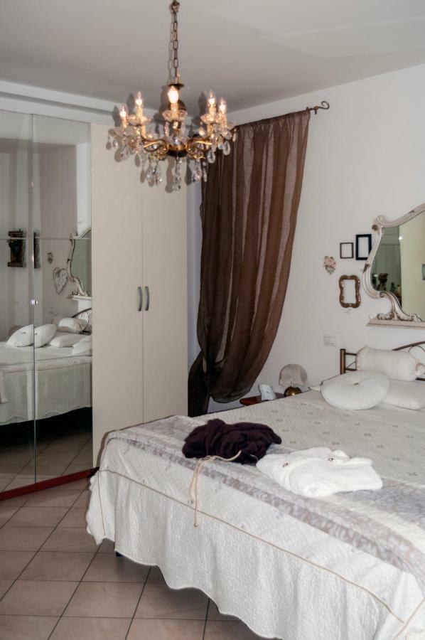 Casa Del Sole Appartamento N° 2 White And Gold Room Gavardo Exteriér fotografie