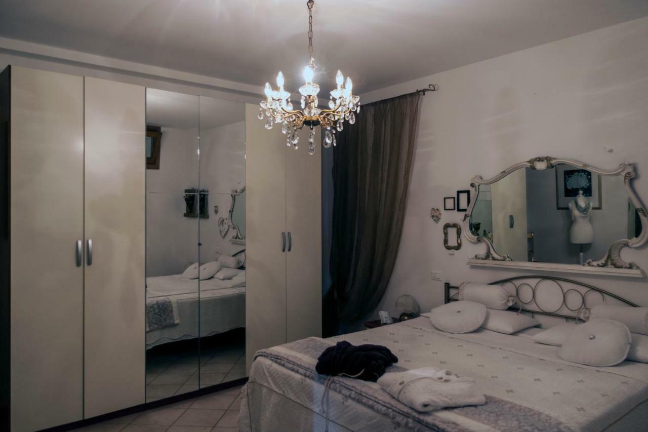 Casa Del Sole Appartamento N° 2 White And Gold Room Gavardo Exteriér fotografie